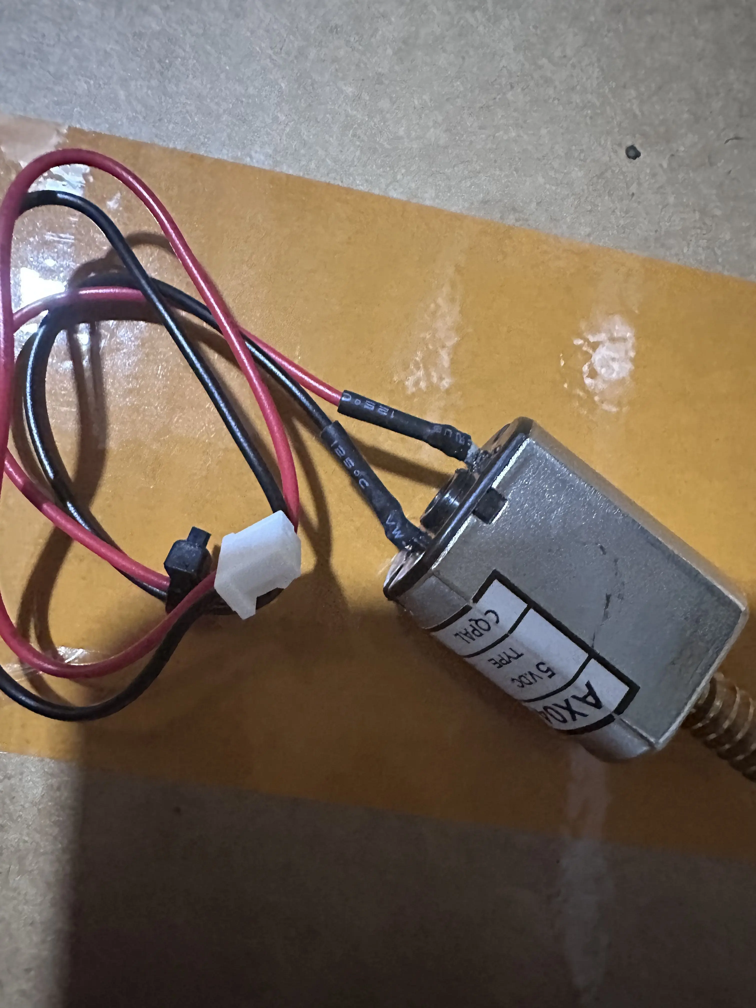 

AX04-0159 AX040159 Веб-мотор для очистки фьюзера для Ricoh Aficio 1060 1075 2075 2060 2051 MP7500 7001 8001 8000 7500 Часть копировального аппарата