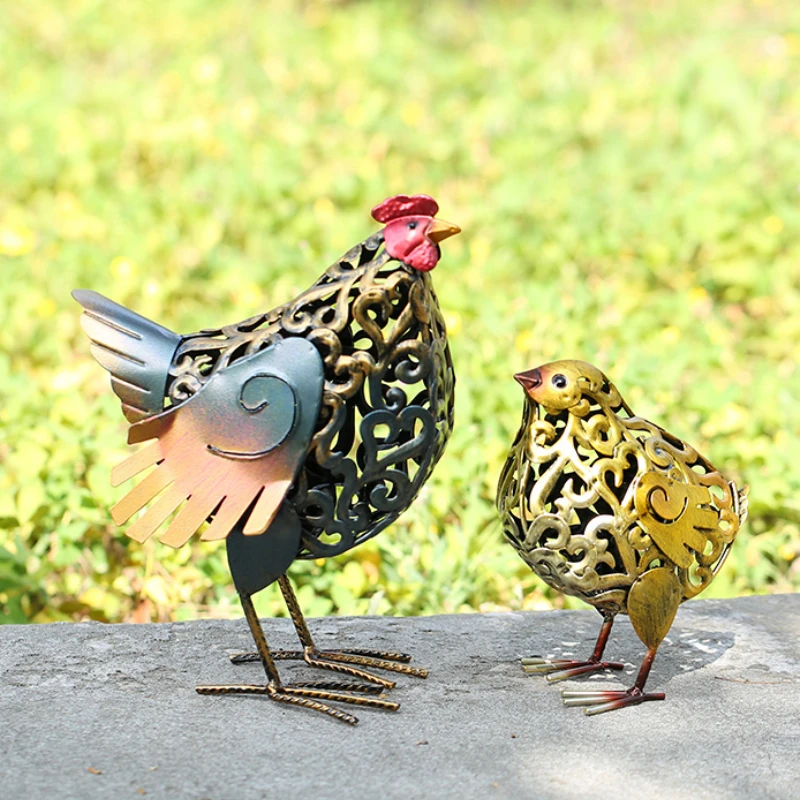 Colorful Tin Rooster Sculpture Vintage Metal Animal Decor Handcrafted Garden Ornament Outdoor Yard Statue Rustic Farm Decor