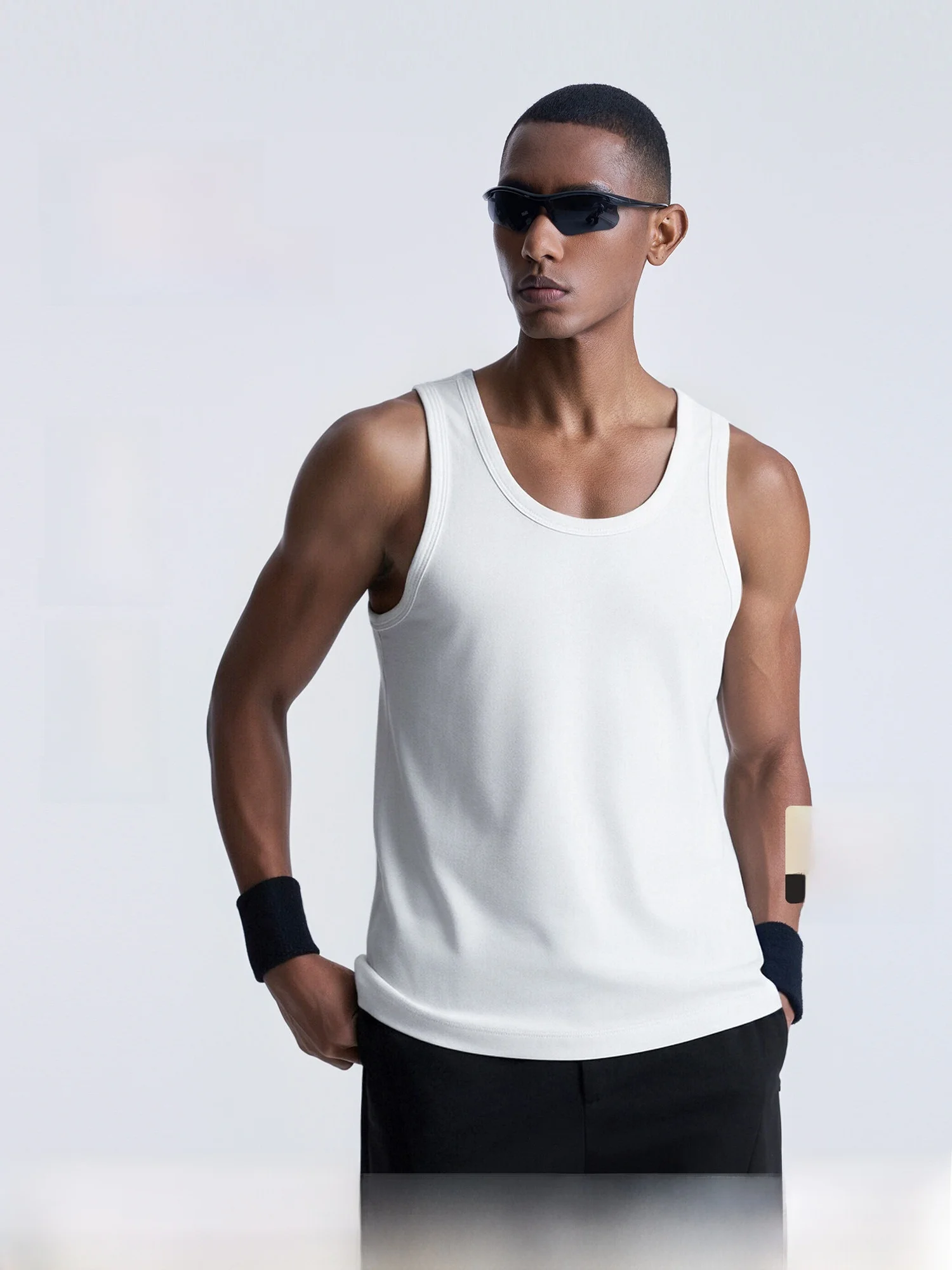 

Мужской спортивный жилет Bodydr Slim Fit для фитнеса и тренировок с подплечниками, из модального, нейлонового и ацетатного волокна, повседневный, размер S