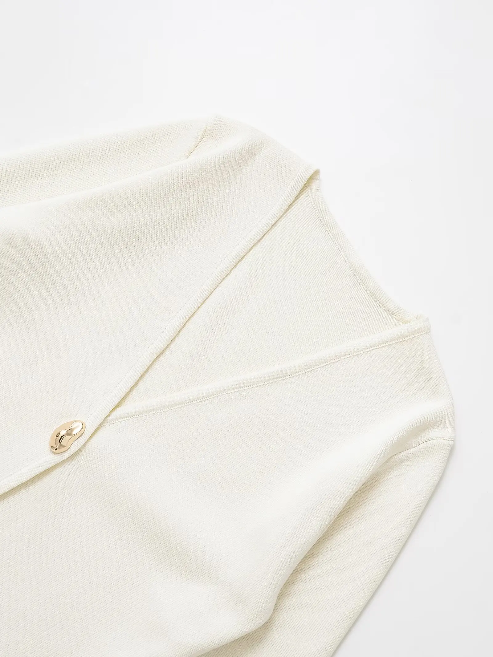 KONDALA Chic 2025 Spring Knitted Women Sweaters Solid V-Neck Button Straight Coat Elegant Ladies Long Sleeve Casual Sweaters
