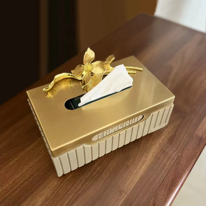 Luxury Metal Tissue Box Holder Home Rustproof Napkin Dispenser Modern Tabletop Decor for Cafe Shop Elegant Side Table Organizer