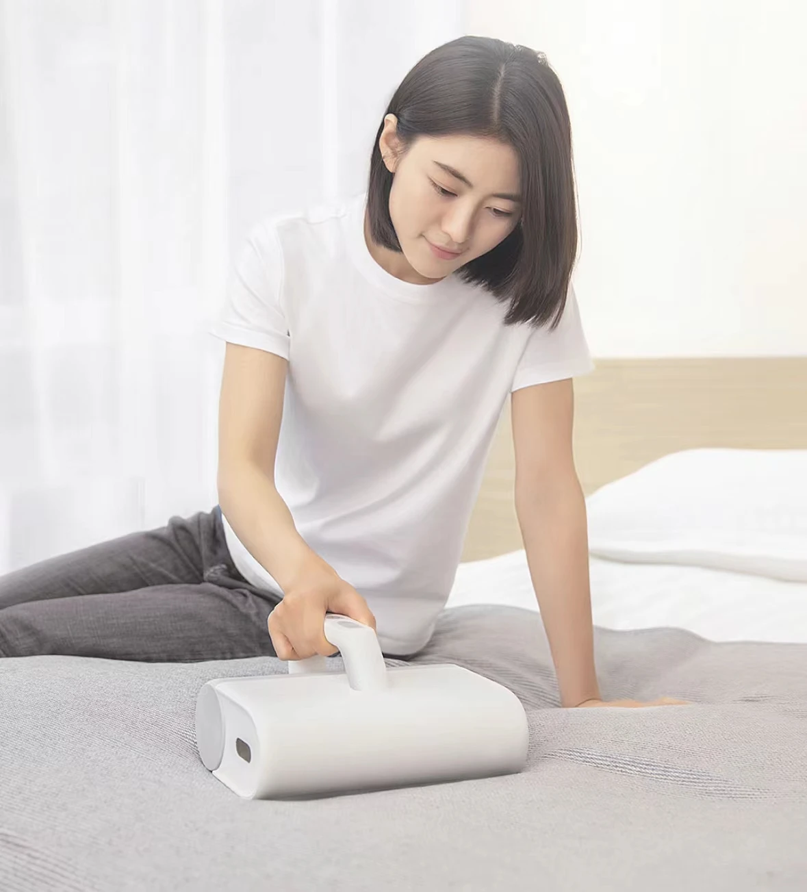 XIAOMI MIJIA Handheld Mite Remover Wireless Super Suction UV light Sterilization Portable Pillow Bed Vacuum Cleaner 16000PA