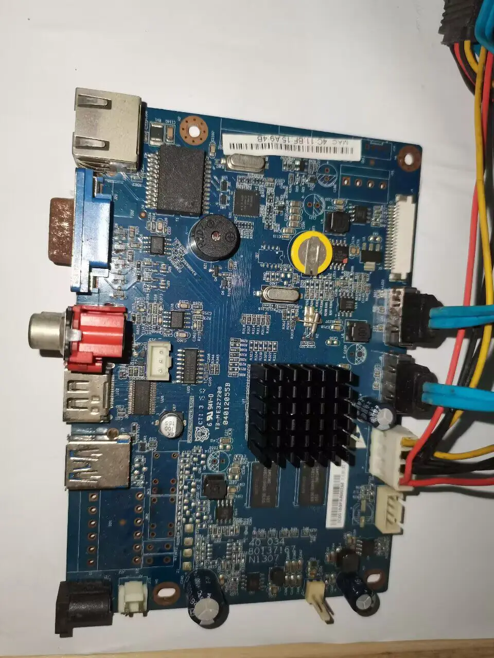 Used DH-NVR4216 motherboard, original disassembled, two bays with 32 channels, VGA + HDMI synchronous output
