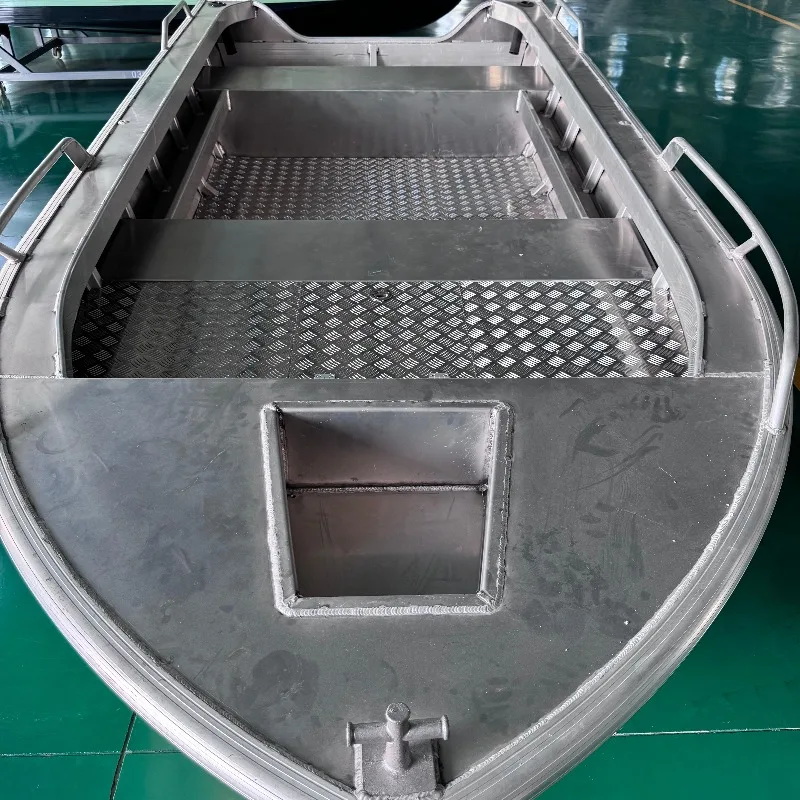 Hot Sale 4.2m/5m Dinghy Fishing Boats Sport Style Rowing Boat with Outboard Engine for Lake and River Outdoors
