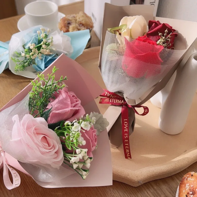 

Valentine's Day Mini Roses Small Bouquet of Soap Flowers Accompany Gift Girl's Girlfriend Birthday Gift Aromatherapy Gift Box