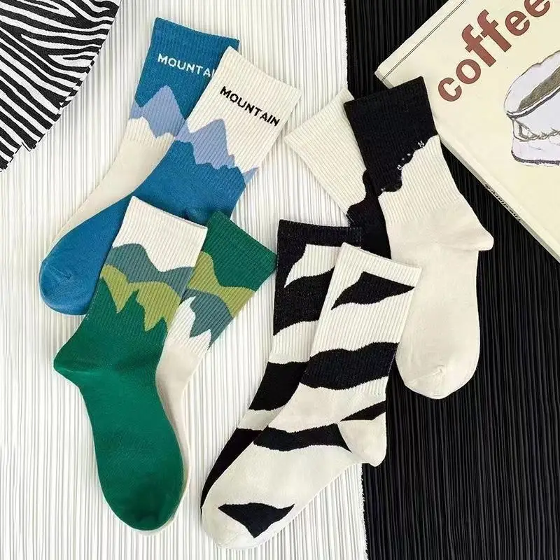 Asymmetrical A/B Style Couple Socks–Harajuku Mismatched Cotton Socks,Fun Casual Unisex Gift for Street Fashion Lovers
