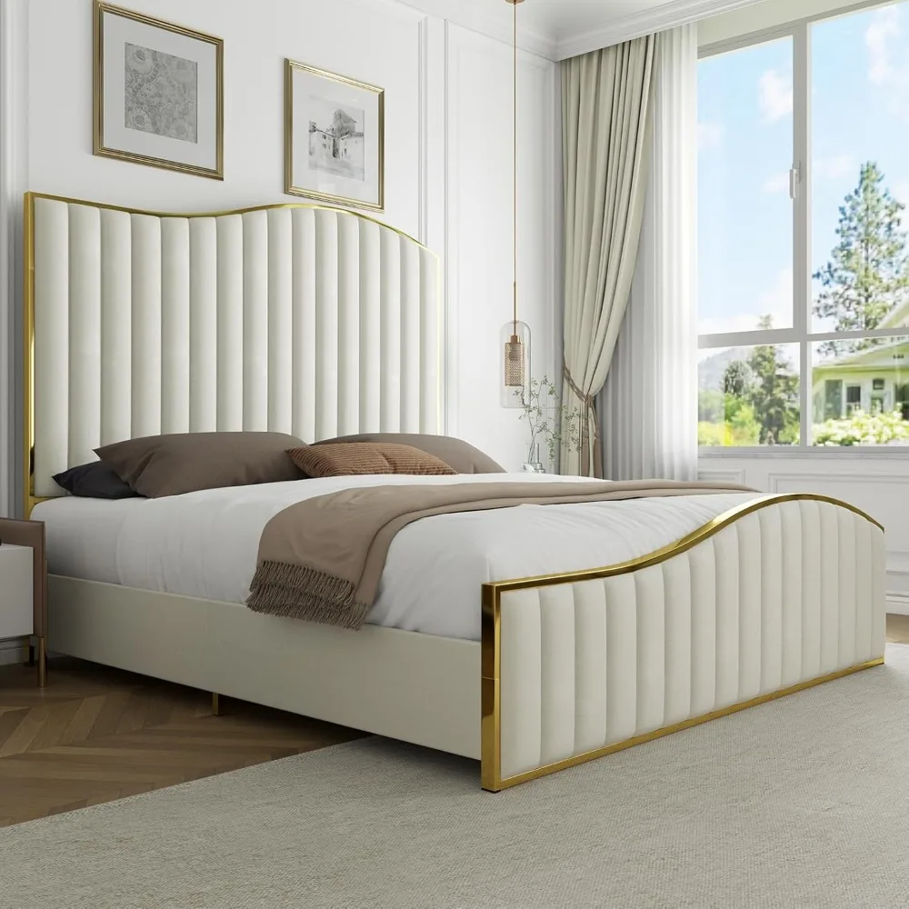 Kingsize platformbedframe, verticaal kanaal gouden bekleding hoofd- en voeteinde/geen boxspring, fluwelen gestoffeerd bed nodig