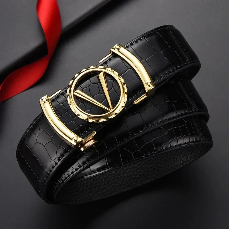 2023 حزام رجالي من الجلد الحقيقي تصميم فريد إبزيم تلقائي جودة عالية حزام رجالي من جلد البقر موضة فاخرة حزام خصر رجالي