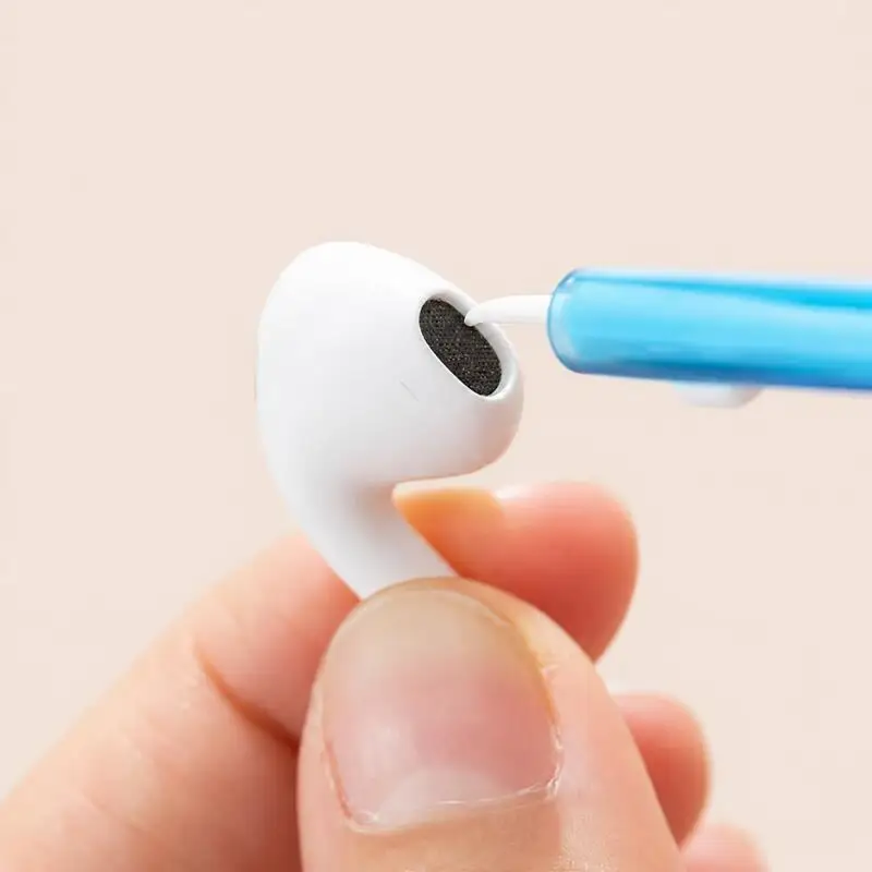 Retractable Double-Ended Cleaning Brush, Portable Dust Remover for Earbuds, Tablets & Phone Ports