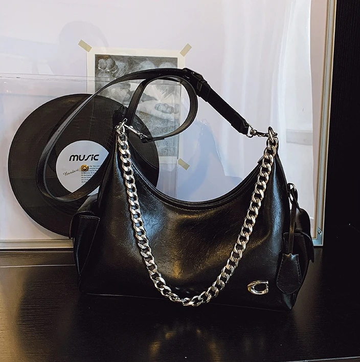 

2026 Winter Trendy Women's Bag Famous Fashion Designer's High-Quality Soft Leather Armpit Bag One-Shoulder Crossbody Women's Bag