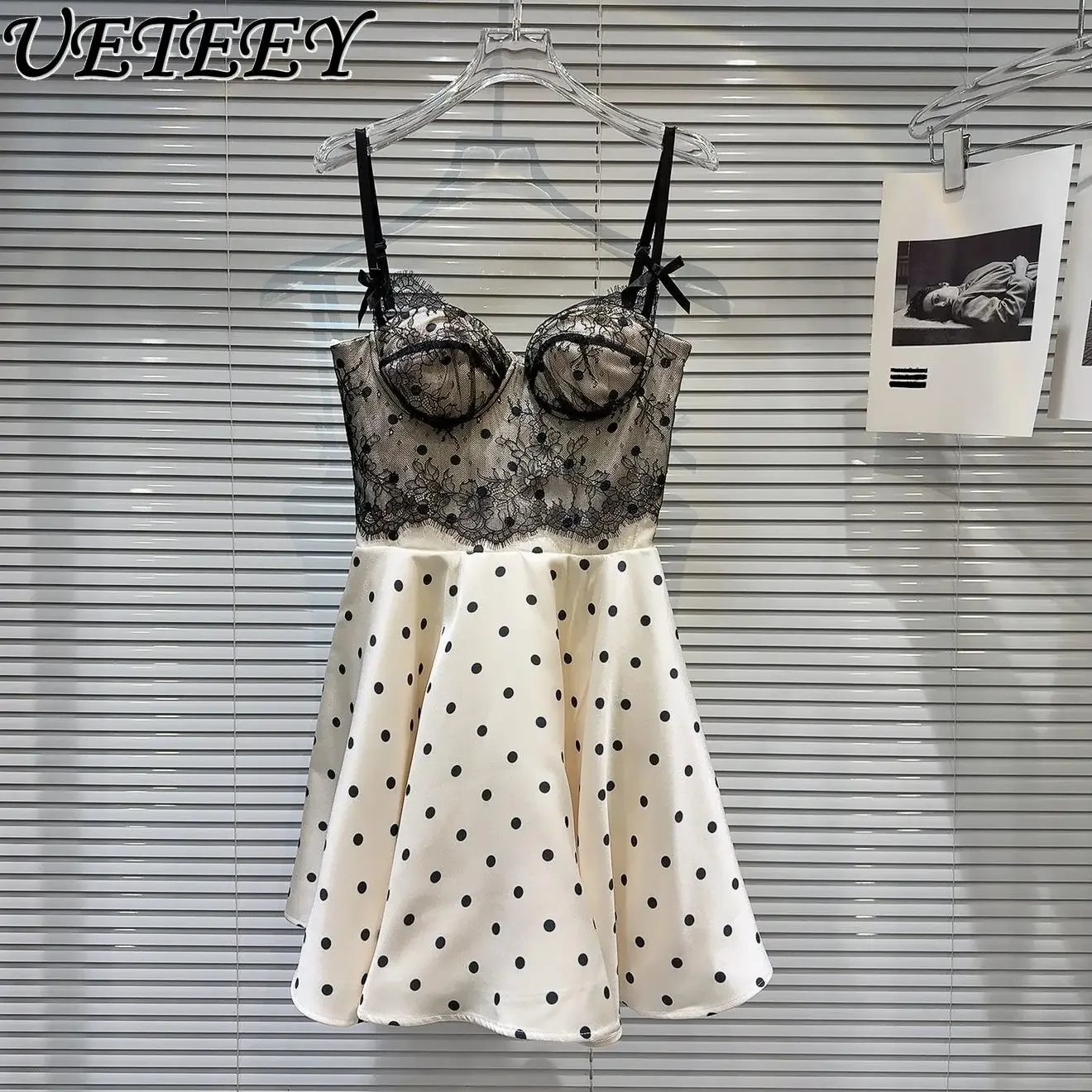

Spring Summer New Hook-up Lace Splicing Sleeveless Tube Top Short Dress Sexy Girls Polka-dot Waist Slimming Suspender Dresses