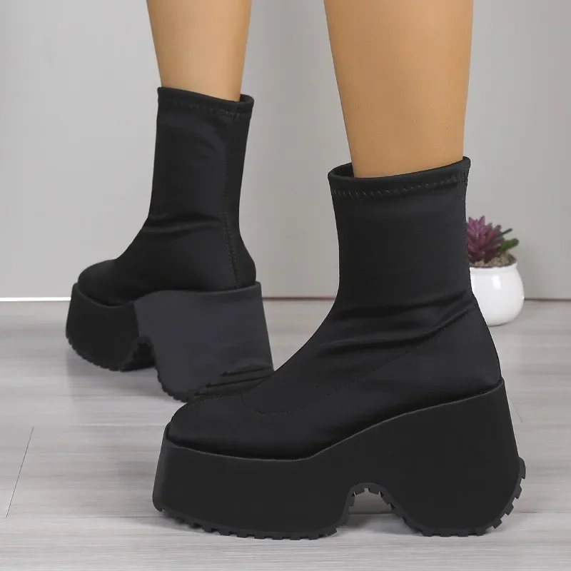 Damesschoenen 2024 Plus Size Enkel Dameslaarzen Platform Moderne Laarzen Vrouwen Ronde Neus Hoge Hakken Slip op Rome Dames Schoenen