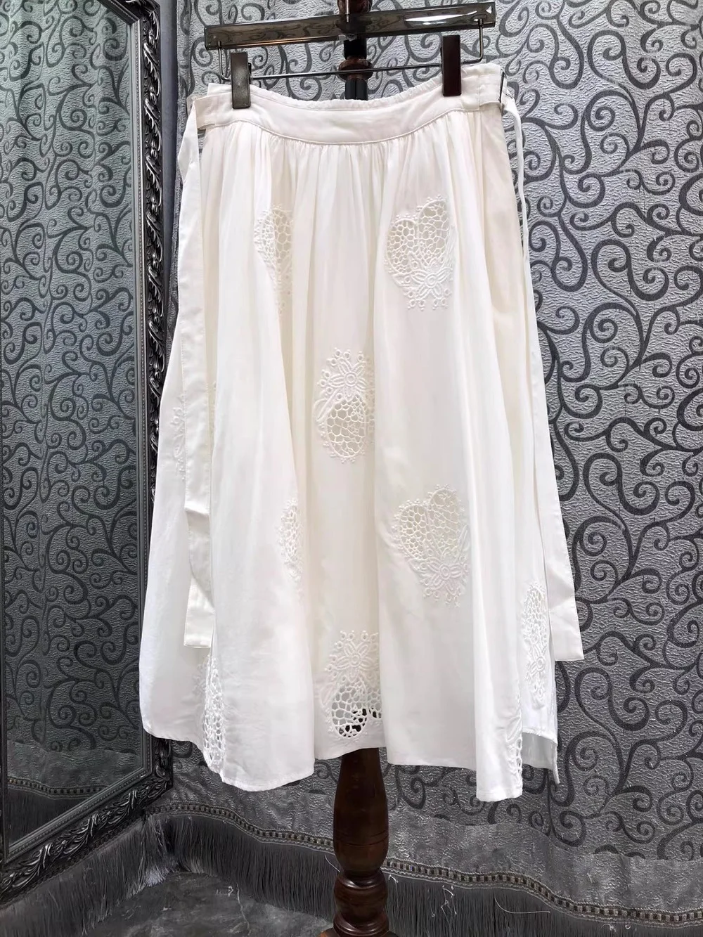 2026 Spring Fashion Long Skirt High Quality Women Crochet Lace Embroidery Pocket Patchwork Casual Party A-Line Vintage Skirts