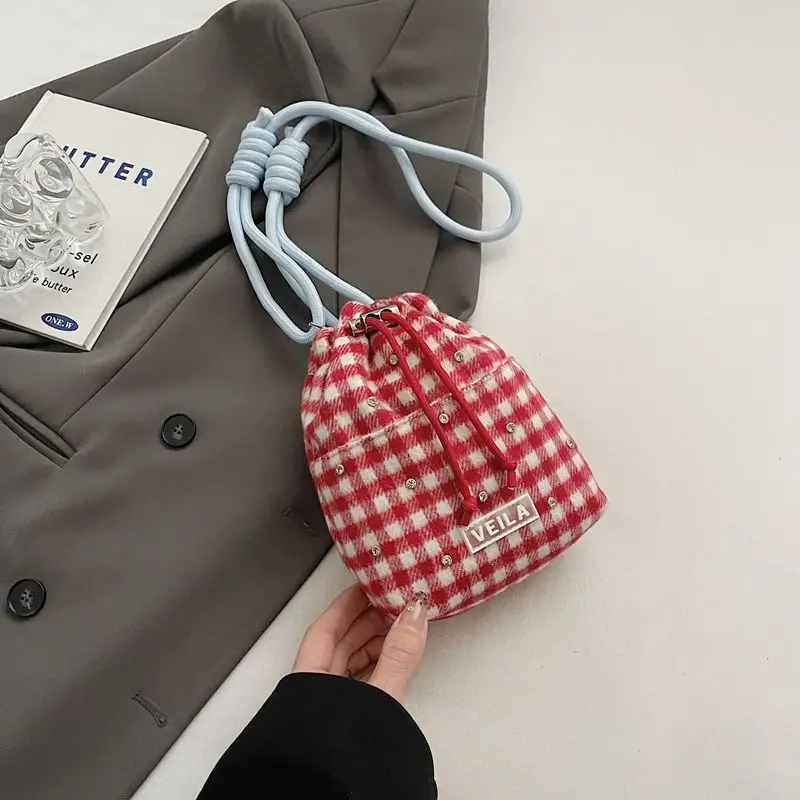 Red Black Brown Tartan Gingham Plaid Mini Bucket Bag Drawstring Crossbody Shoulder Bag Woolen Small Phone Purse For Women Girls
