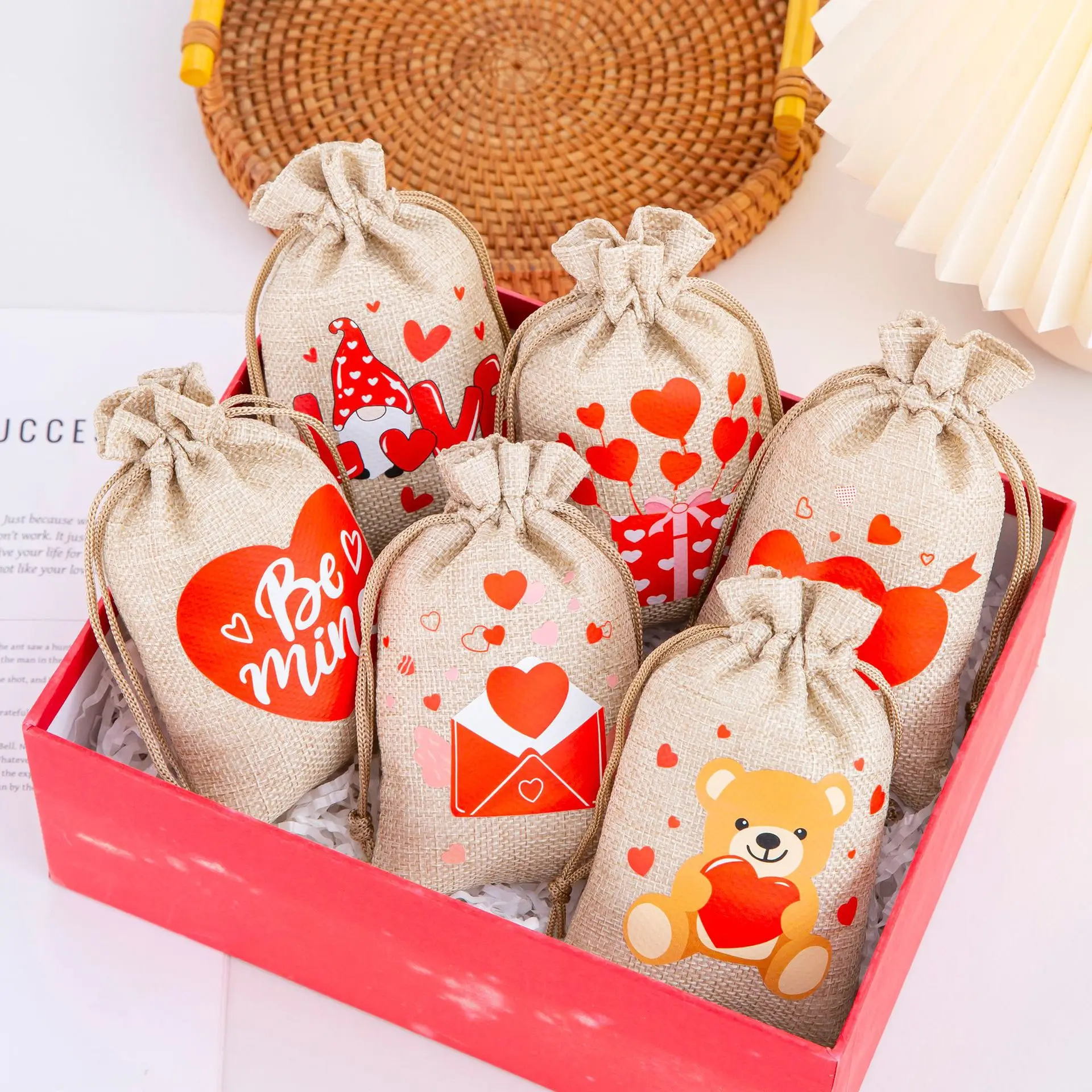 1Pcs Valentine’s Day Linen Drawstring Bags Candy Biscuits Pouchs Burlap Jewelry Storage Bags Wedding Favors Gift Packaging Bags