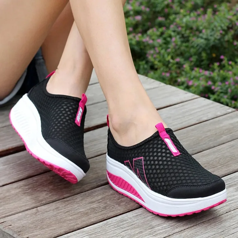 

Woman Vulcanize Shoes 2024 Breathable Mesh Wedges Women Casual Sneakers Comfortable Fashion Height Increasing Platform Tennis