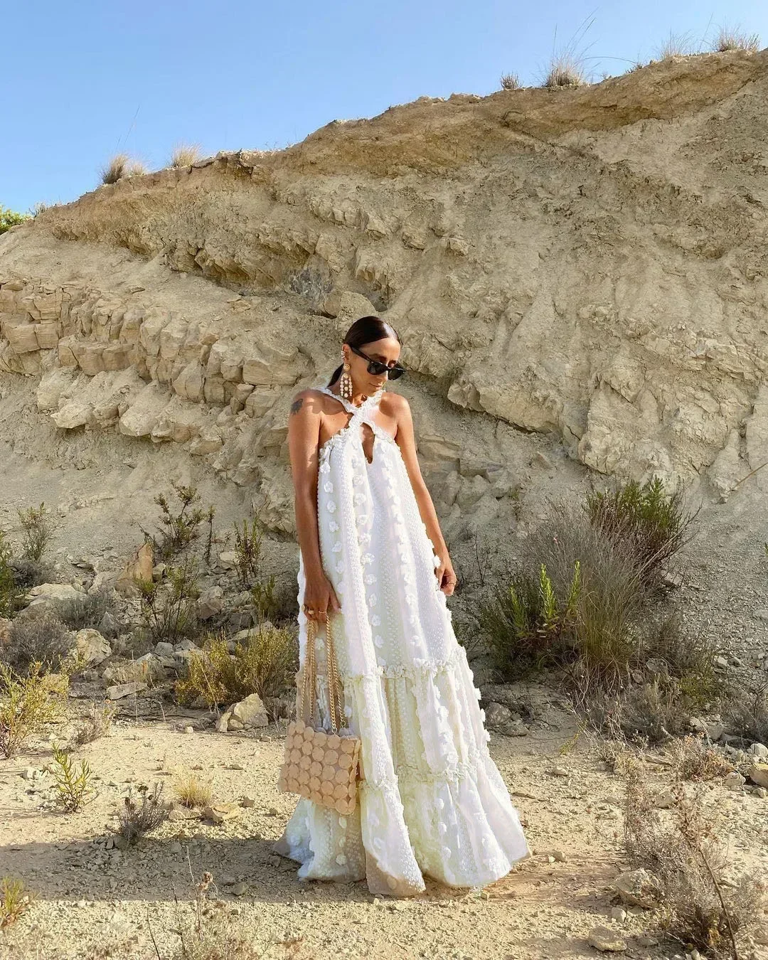 Robe longue blanche à fleurs stéréoscopiques pour femmes, robes à licou élégantes, vêtements de fête pour dames, nouveau, décontracté, été, 2024