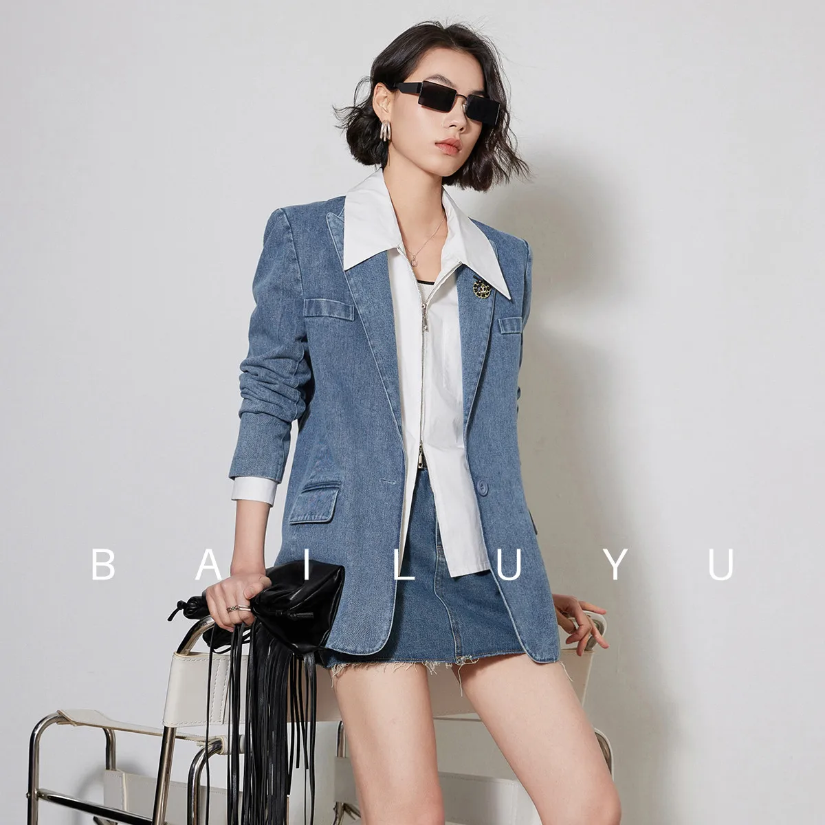 LOUIS YAO Denim Blazer Suit Retro Style Elegant Light Color Coat 2024 Spring Autumn Turn Down Collar Long Sleeve Loose Coat