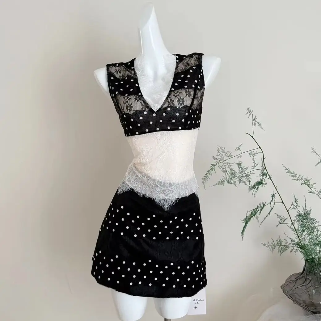 

Two-piece Black Polka Dot Lace Skort Suits Sexy Lace Hollot Zipper Cropped Tops High Waist Skirt with Shorts Korean Fashion Sets