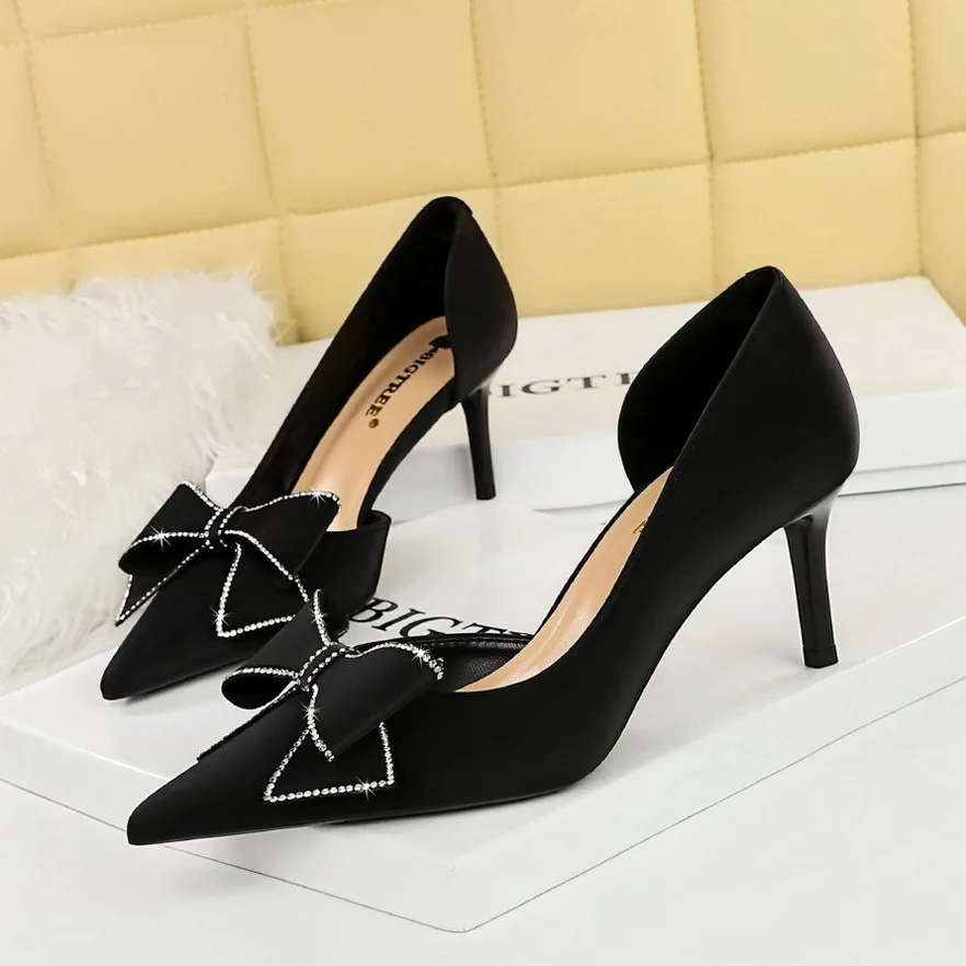 Women's Wedding High Slim sexy high heels Shallow Mouth Pointed Side Diamond Bow Single bridal shoes Women Pumps