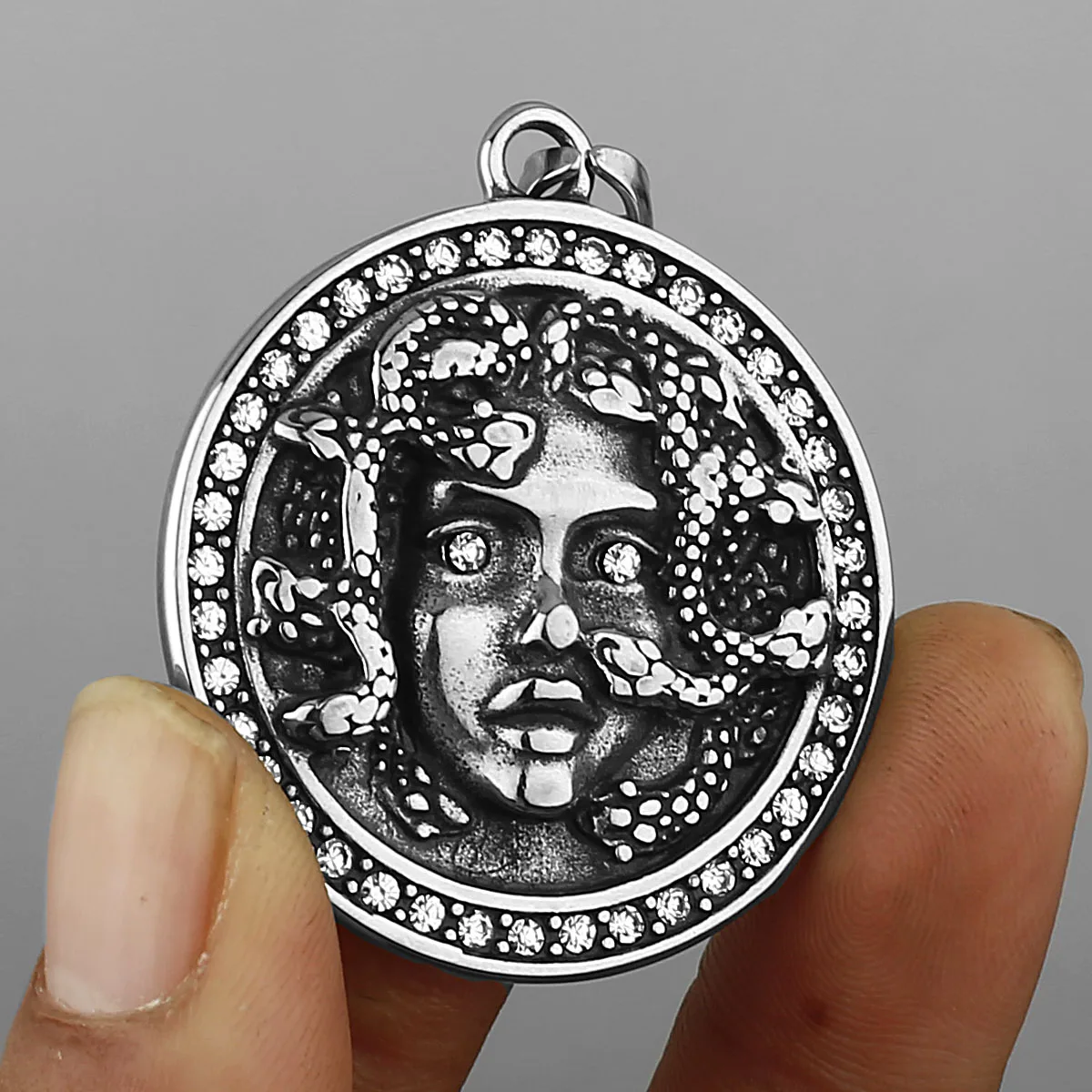 Fashion Luxury Red Zircon Inlay Medusa Pendant Necklace Men Women Punk Hip Hop Shiny Face Snake Head Necklace Jewelry