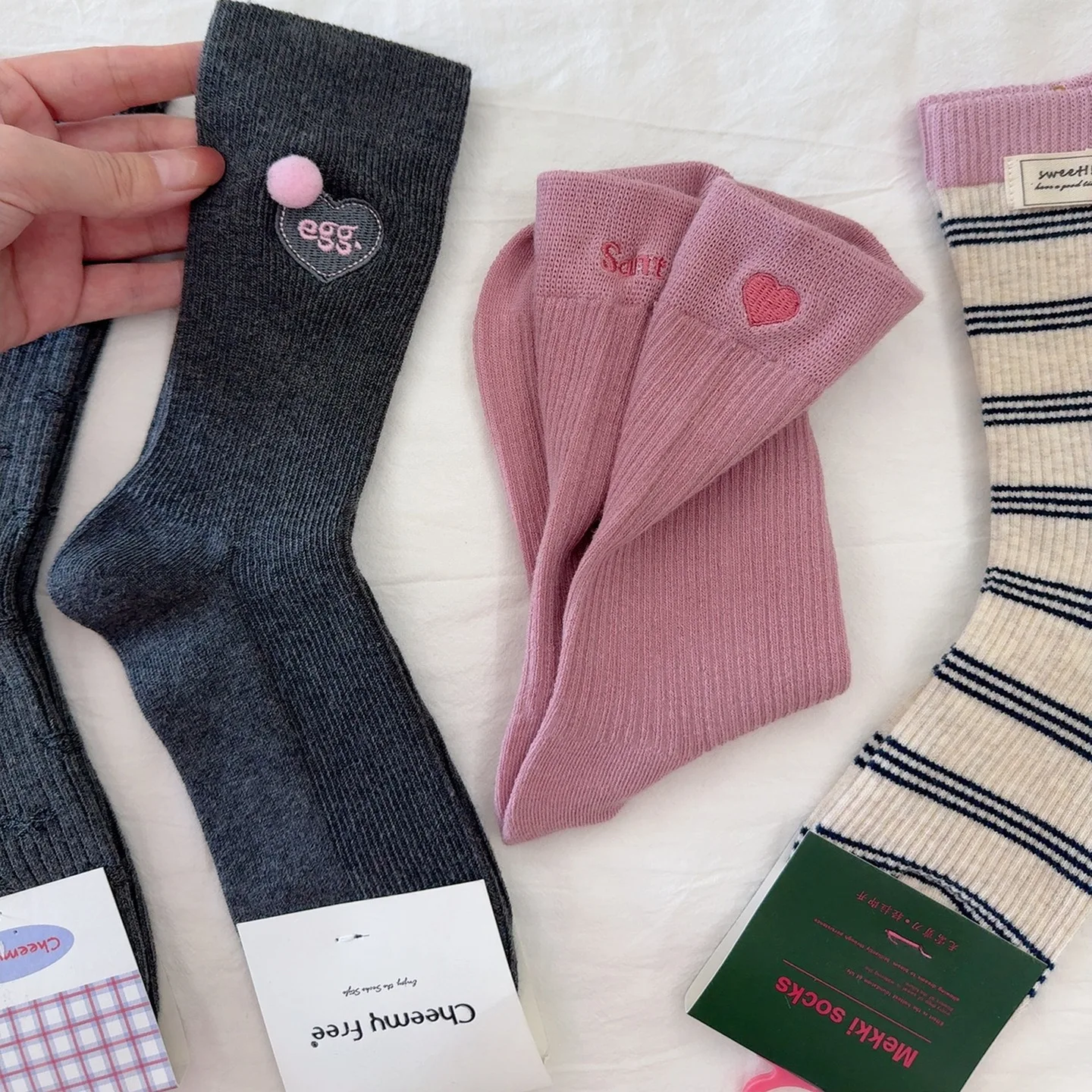 Canelé Sweet Retro Girly Seamless Versatile Socks