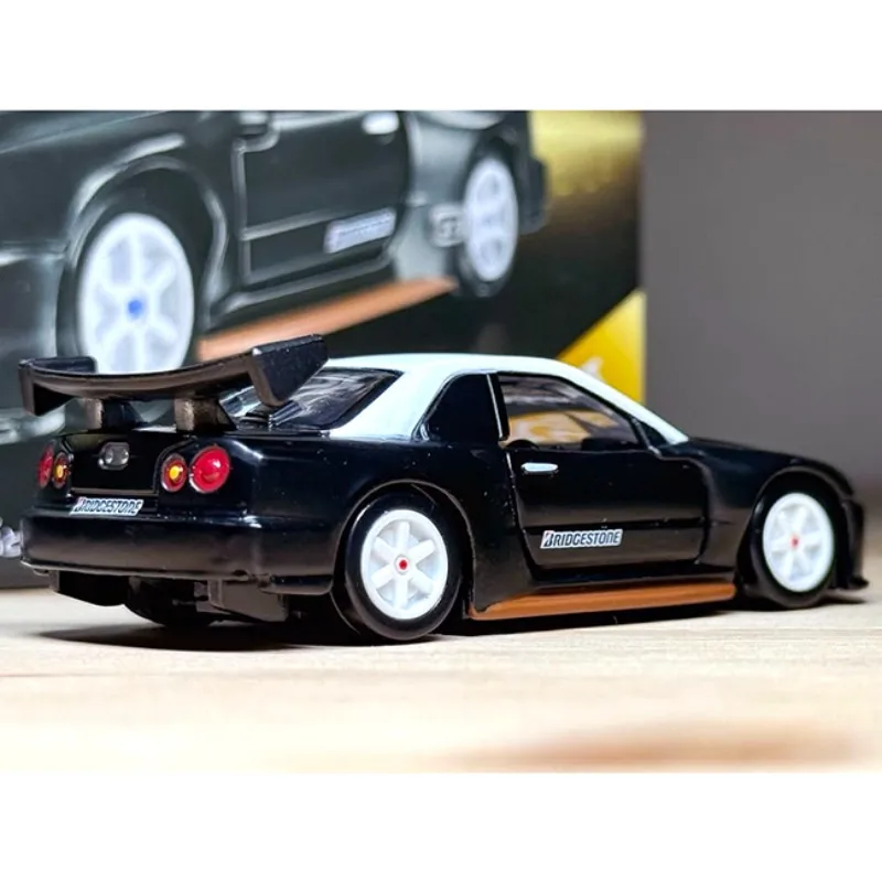 TOMICA Nissan gtr 1999 jgtc gt500 modelo de carro de liga de simulação fundida, brinquedo de presente de festival para meninos, item de exibição colecionável para adultos.