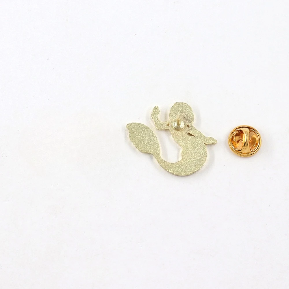 1PC Retro Black‑Skin Mermaid Enamel Pin, Vintage Ocean‑Style Cartoon Brooch, Inclusive Fantasy Marine Jewelry Gift