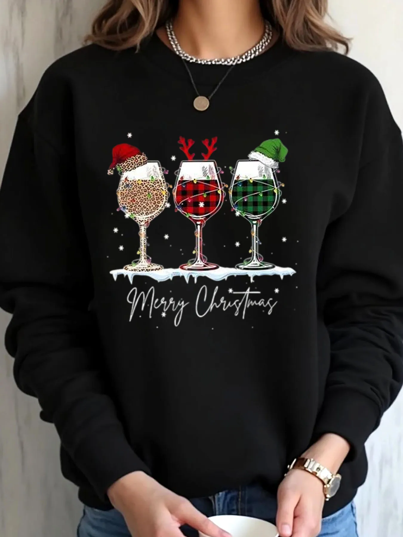 

Женская толстовка большого размера с рождественским бокалом для вина и принтом, веселая рождественская уличная одежда