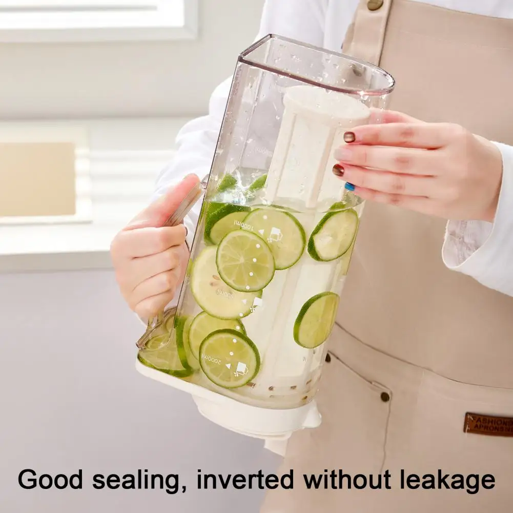 1.6/2.2L Plastic Cold Brew Pitcher with Lid & Handle Fridge Water Jug with Filter Leak-Proof Shatter-Proof Kettle with Scale