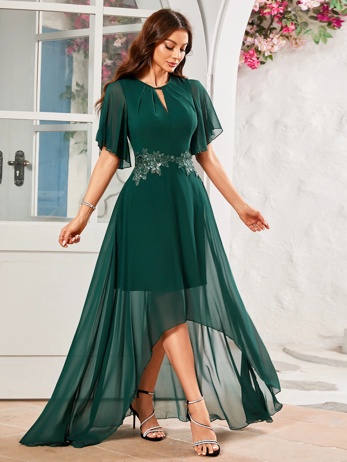 

Длинное платье UNITHORSE с вышивкой, кружевными рукавами-бабочками, разрезом сзади, вырезом «ключевая дырка» и поясом, платье для подружки невесты