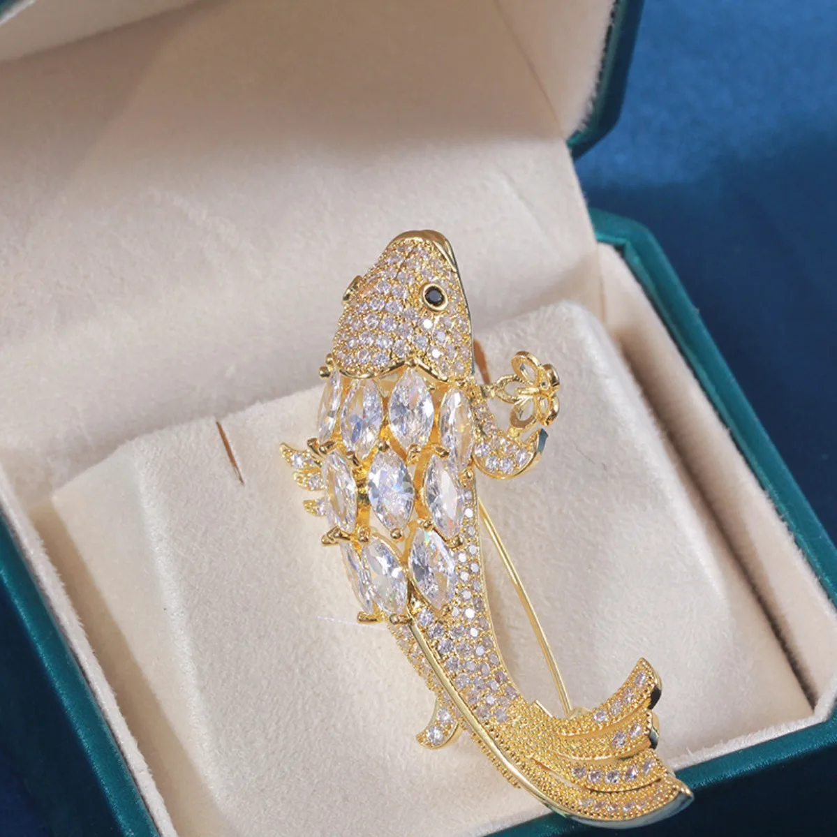 DIY Brooch Blank Brass Gold Plated Koi Fish, Creative Luxury Versatile Coat Pearl Corsage Brooch