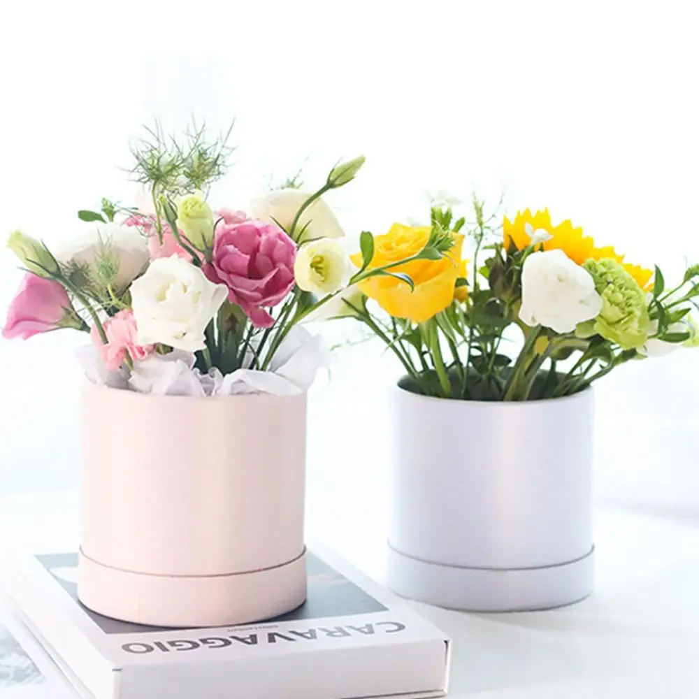 1 PCS Portable Flower Hug Bucket Simple Round Cardboard Packaging Box Creative Floral Bouquet Case For Valentine\'s Day