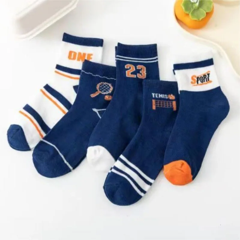 Kinder-Sportsocken Kniestrümpfe Atmungsaktive Tennis- & Nummern-Print Baumwollsocken für Jungen Sportlich & Alltagstauglich
