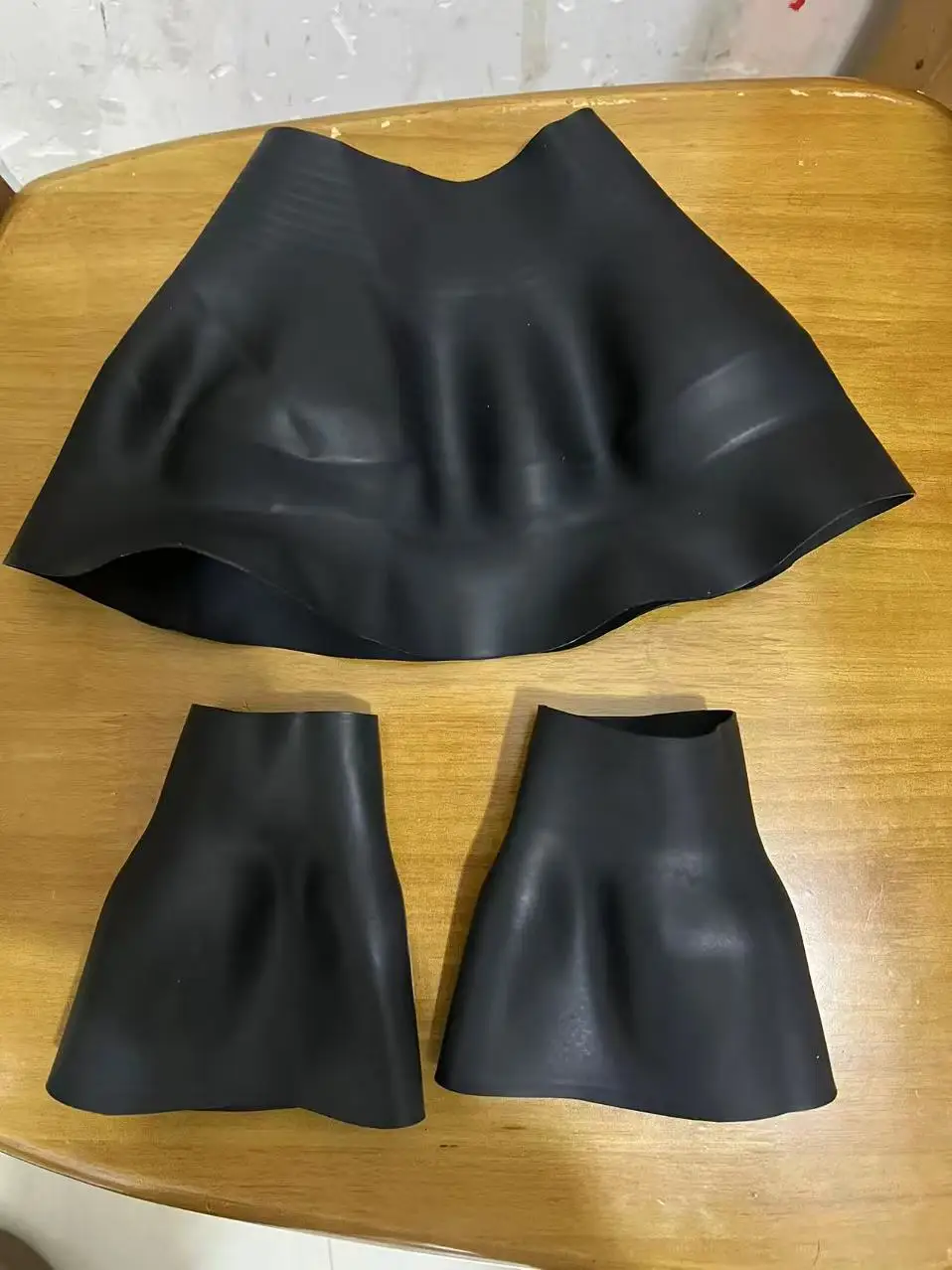 Vedação de Látex Preta Seamtite para Reparo Profissional de Colarinhos, Punhos, Sapatos e Meias de Roupa de Mergulho e Trajes de Resgate Aquático