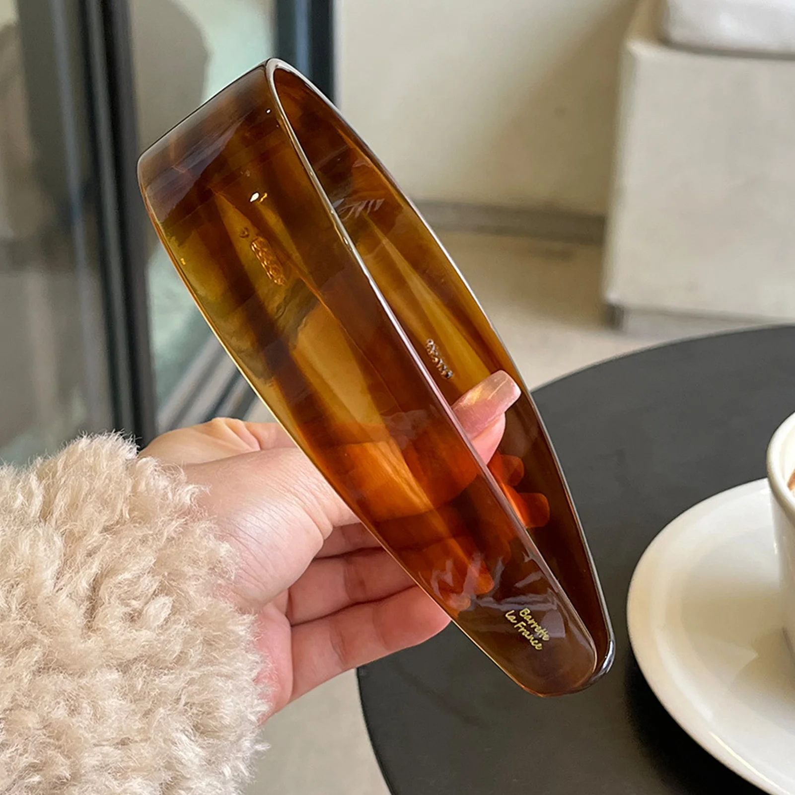 

Женская ретро-повязка для волос с эффектом черепахового панциря, широкая, из ацетатного материала, с леопардовым принтом, для повседневной носки и вечеринок