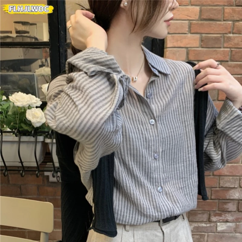 Katoenen tops Luie Korea-stijl Gestreept overhemd Blouse 2023 Lente Zomer Retro Losse dunne transparante vriendje Lange shirts met knopen