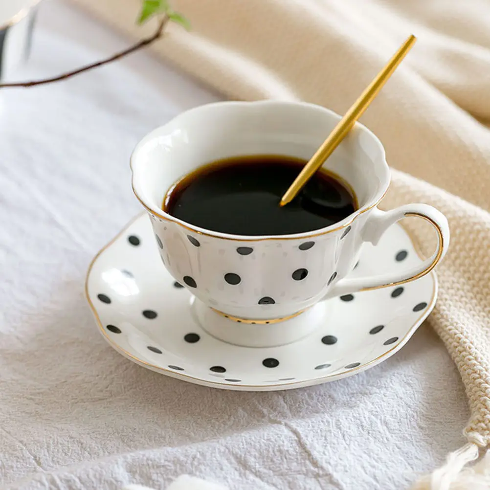 Juego de Tazas de Café con Diseño de Puntos, Taza y Platillo de Cerámica de Alta Calidad, Aptos para Lavavajillas, Borde Liso, para Beber Café o Té Diariamente en Casa