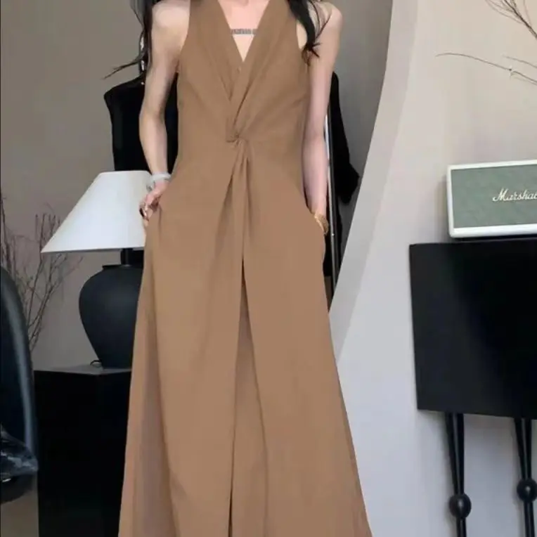 

Pure Desire Wind Solid Color V-neck Temperament Suspender Dress Summer Slim Fit and Thin Design Sense Kink Waist Dress