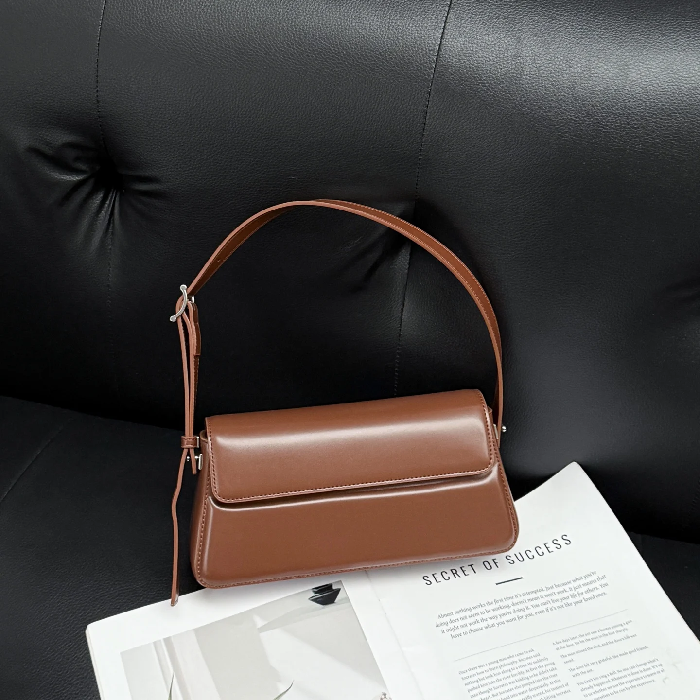 

Женская сумка через плечо из натуральной коровьей кожи, роскошная дизайнерская брендовая женская маленькая сумка из воловьей кожи под мышками, качественная красная сумка