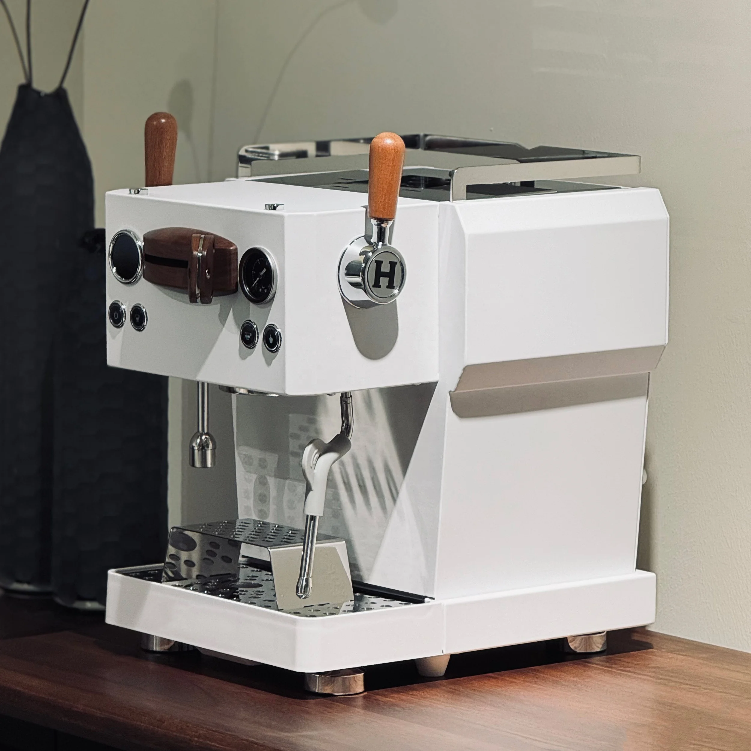 Wyprzedaż! Bezstopniowa regulacja ciśnienia PID, system nawilżania, manometr, elektryczna ekspres do kawy espresso, dostępne od ręki!