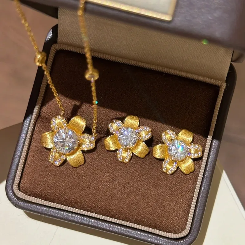 

Ladies' Exquisite Flower Pendant Necklaces for Women 18K Gold Filled Sterling Silver Fine Jewelry Sets Wedding Accessories Gifts