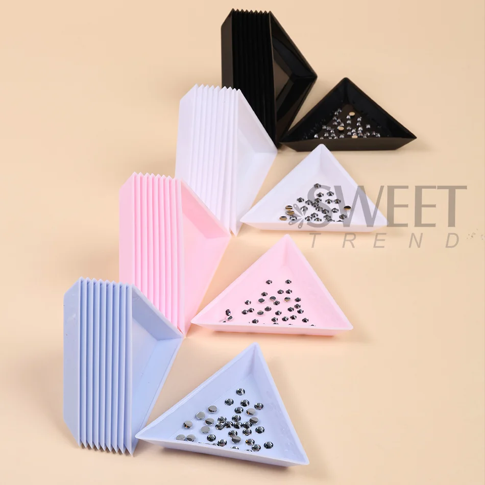 20pcs Triangle Nail Rhinestone Tray Plastic Sorting Storage Plate for Nail Charms Beads Glitter Manicure Salon DIY Parts Tools