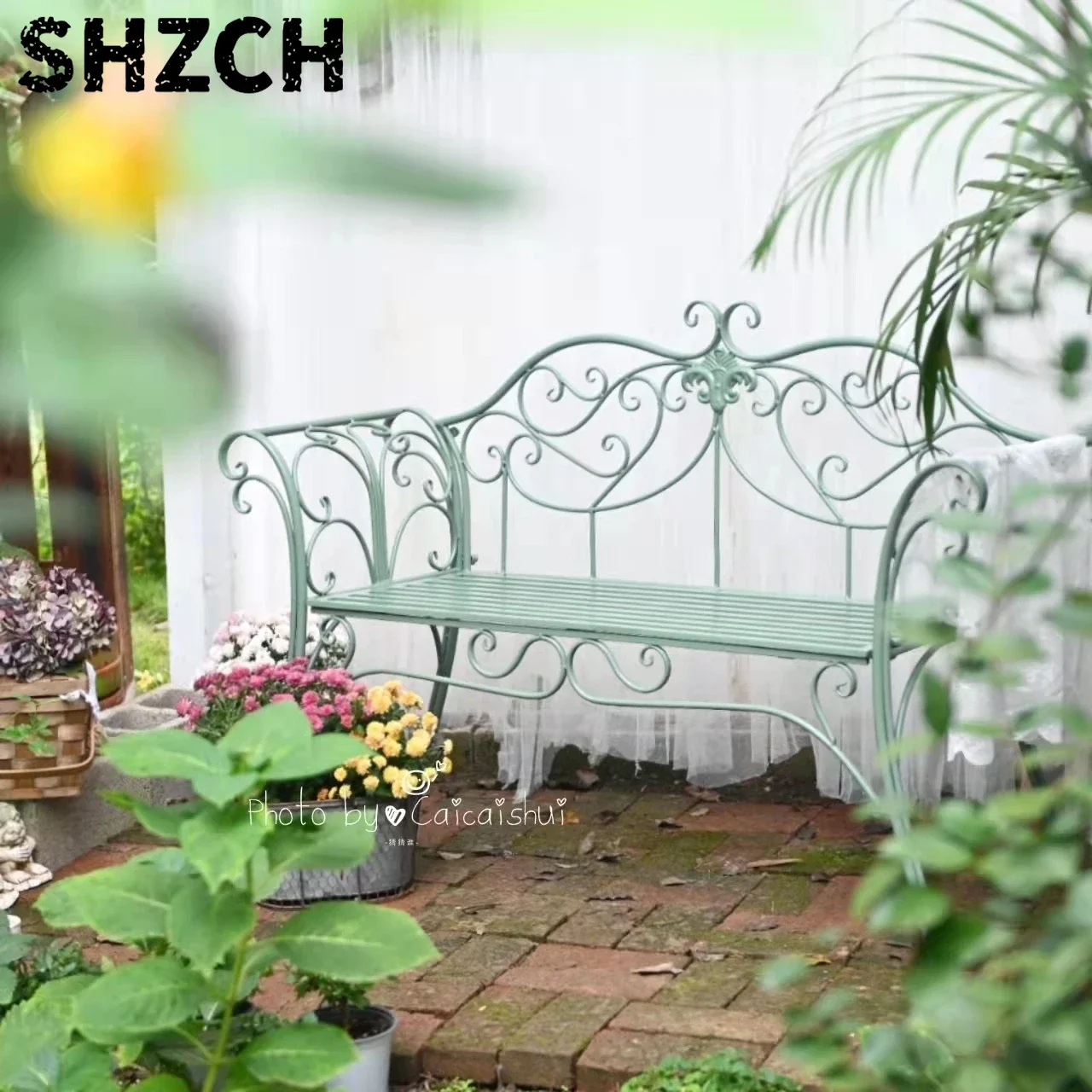 Country Style Garden Metal Double Chair Bench with Armrests for Villa Patio Yard Park Decor