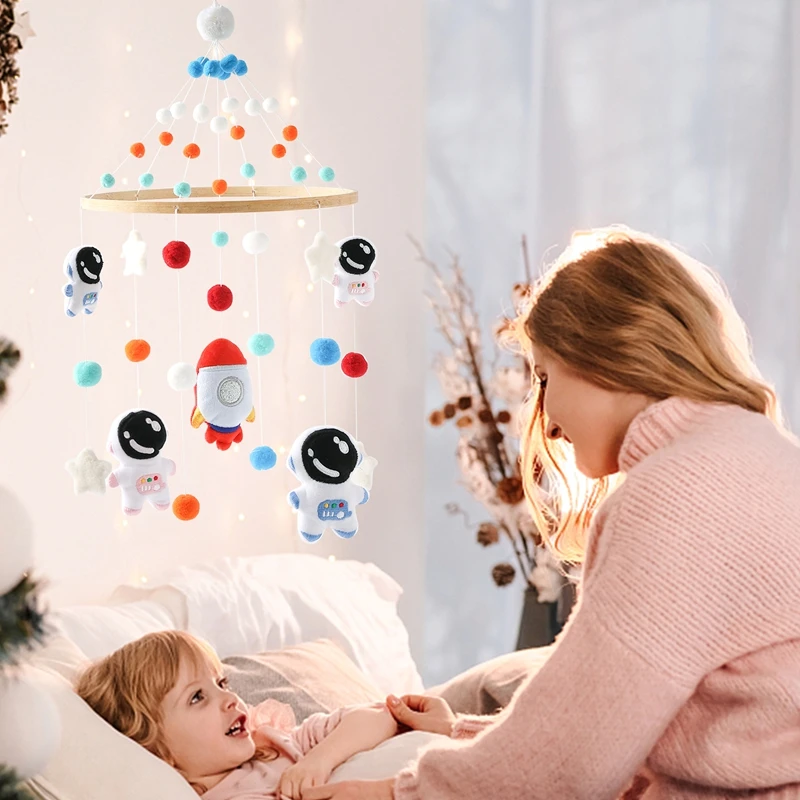 Houten Baby Rammelaars Zacht Vilt Cartoon Astronaut Bed Bel Speelgoed Mobiel Bed Belbeugel Babybeugel Opknoping Speelgoed Verjaardagscadeau