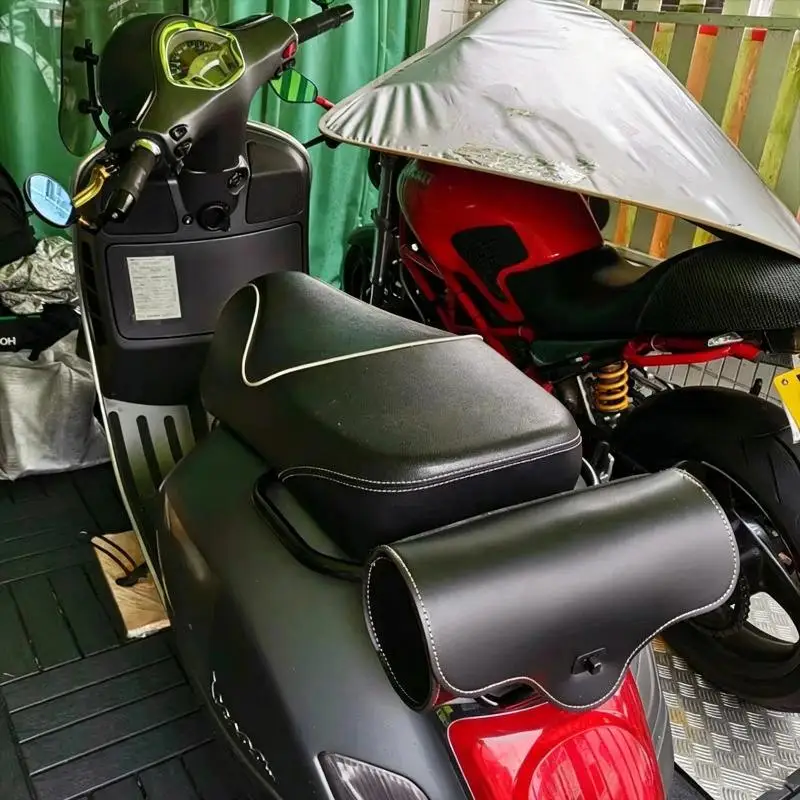 Motorrad- und Fahrradlenker-Aufbewahrungstasche aus PU-Leder, wasserdicht, mit verstellbaren Riemen, ideal für Outdoor-Fahrten, Pendel- und Ausflüge. – Detail 4