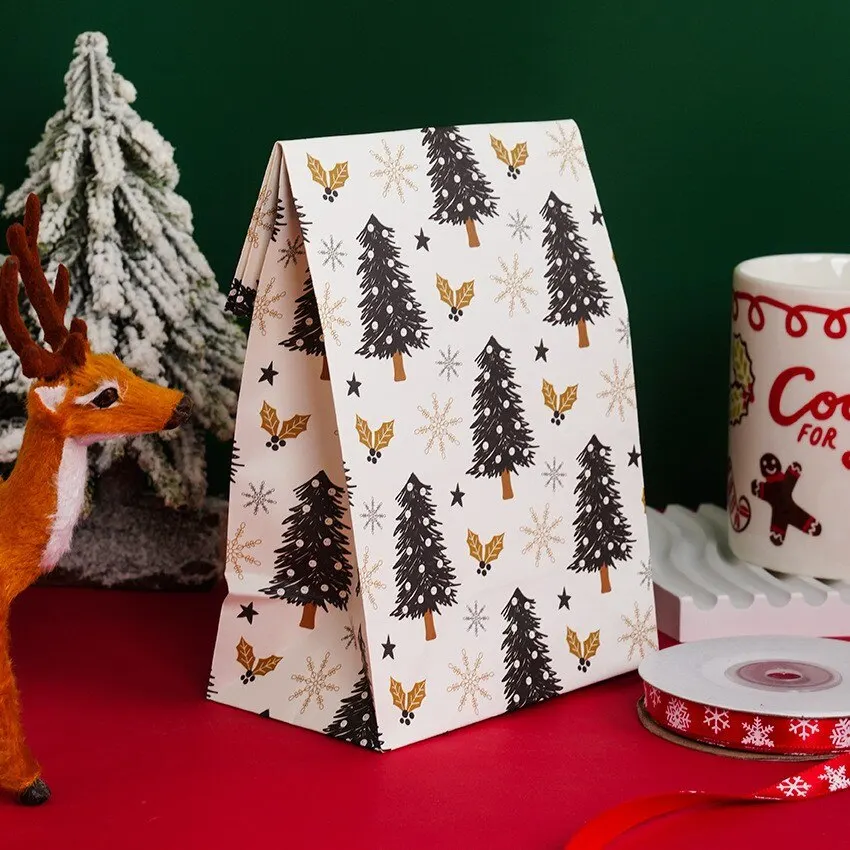 8pcs/12pcs Christmas Candy Gift Box with Tag Kraft Paper Cookie Snack Gift Packing Bags Xmas Party Home Decoration New Year 2025