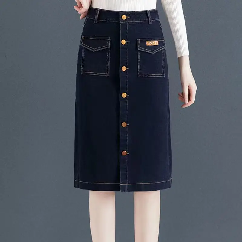 Cowboy midi skirt for women in the spring and autumn of 2024, with a knee high waist and slimming effect. A-line breasted mid