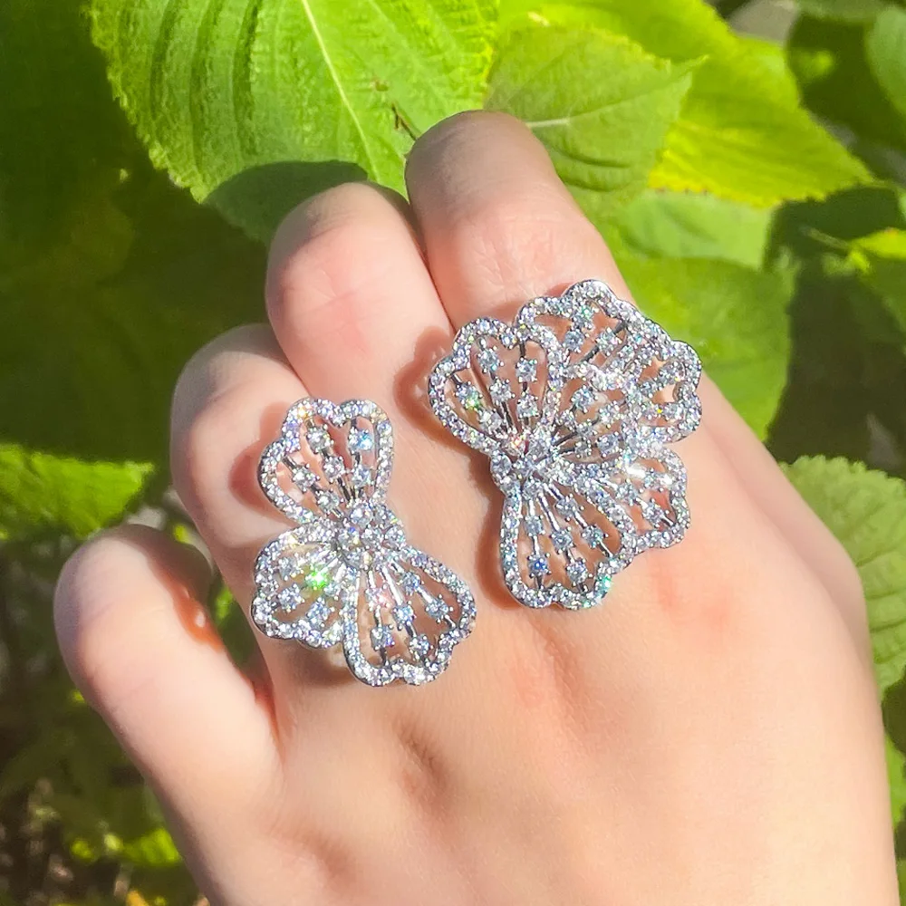 

CWWZircons Sparkling CZ Zircon Statement Luxury Big Chunky Flower Rings for Women Wedding Bridal Party Jewelry Accessories R220