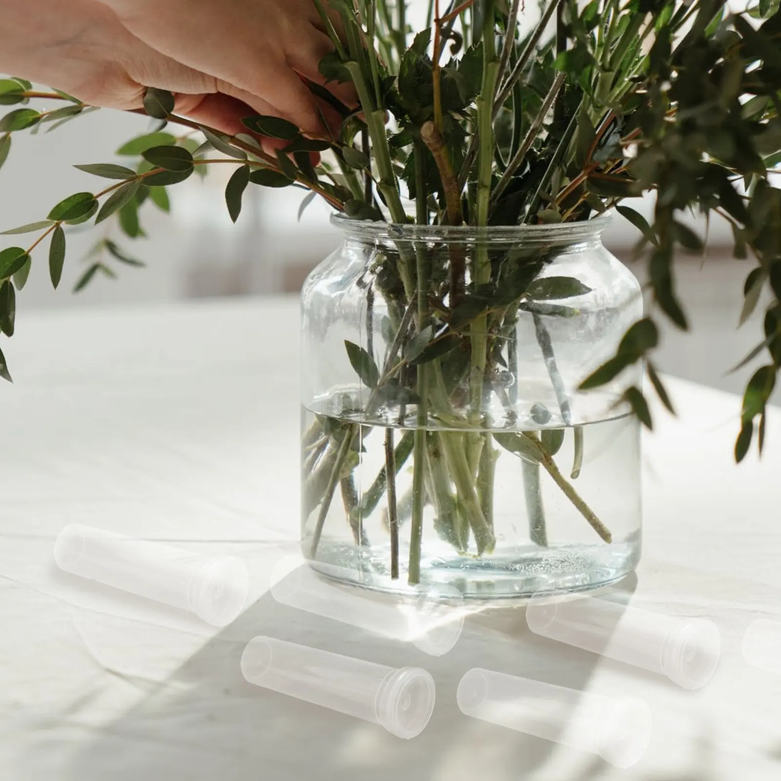 

50Pcs Flower Fresh-Keeping Tubes Nutrition Tubes Portable Floral Water Containers Essential for Florists Flower Preservation